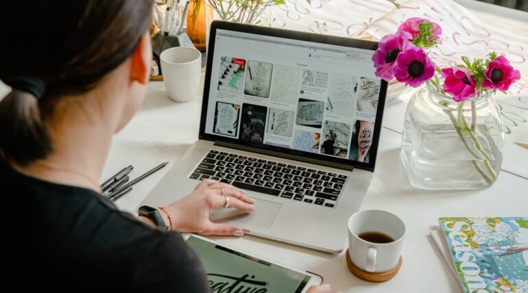 Custom Website Design Dwarka